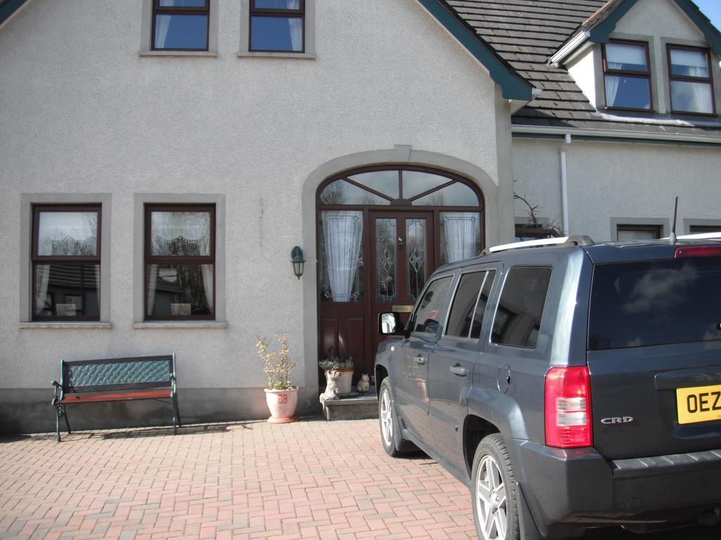 Narrow Gauge B&B Ballymoney Exterior photo